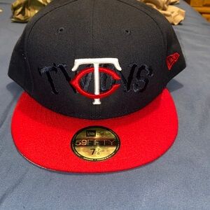 7 7/8 New Era Twins Hat